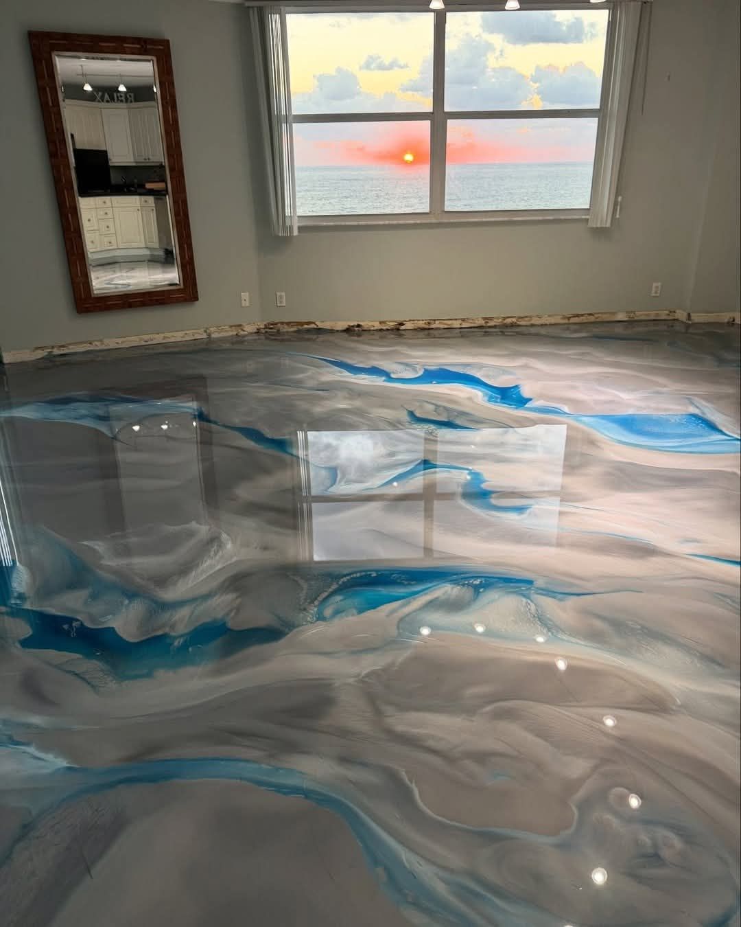 1 Metallic Floor Finish